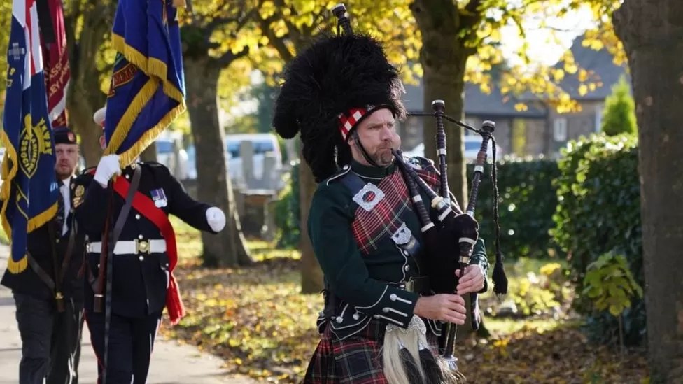 Sheffield Funeral bagpiper