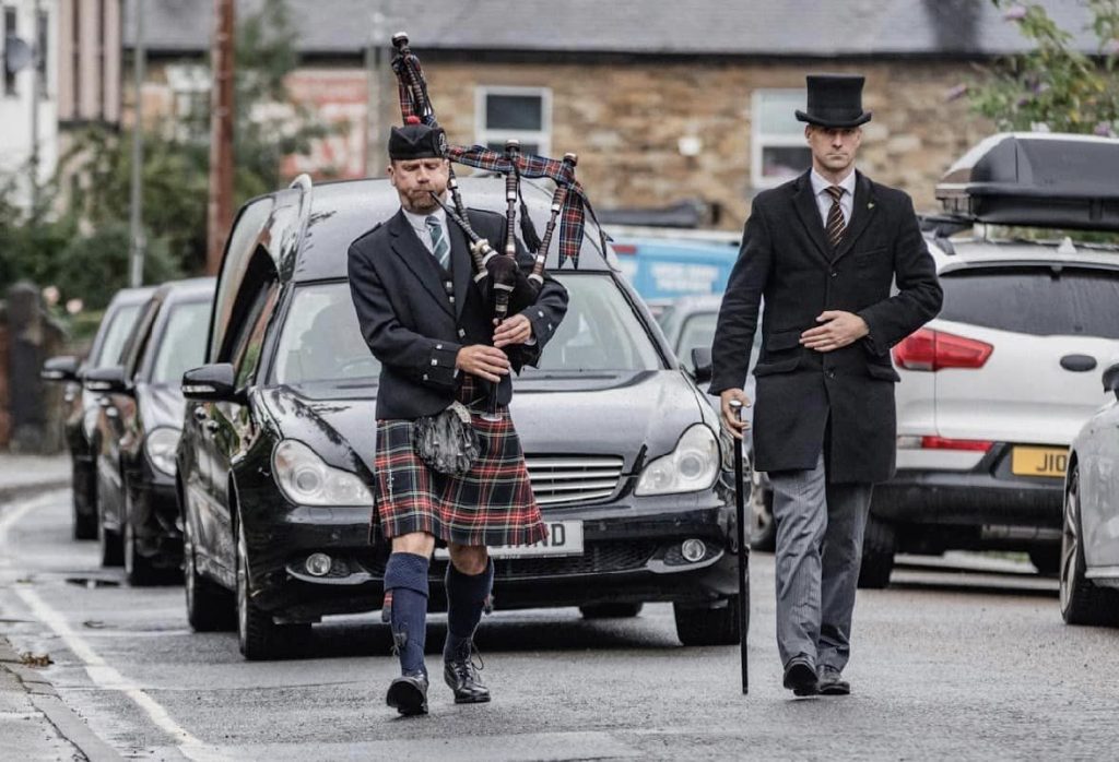 Chesterfield Funeral bagpiper