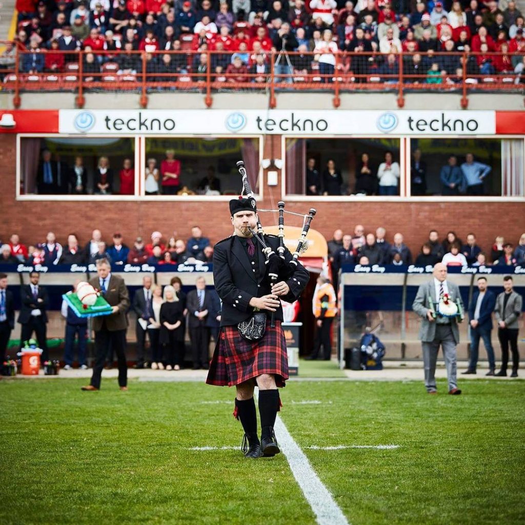 yorkshire events bagpiper